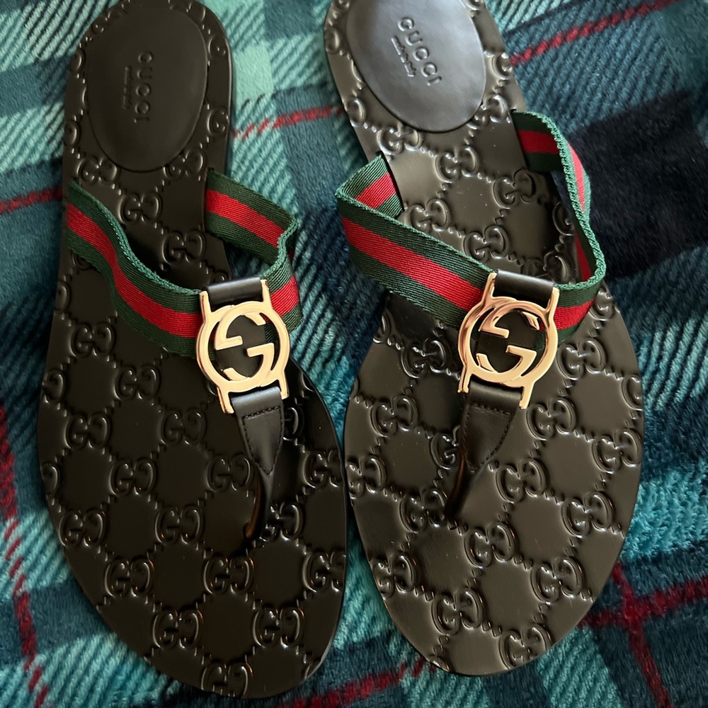 Gucci size 9 women’s sandals